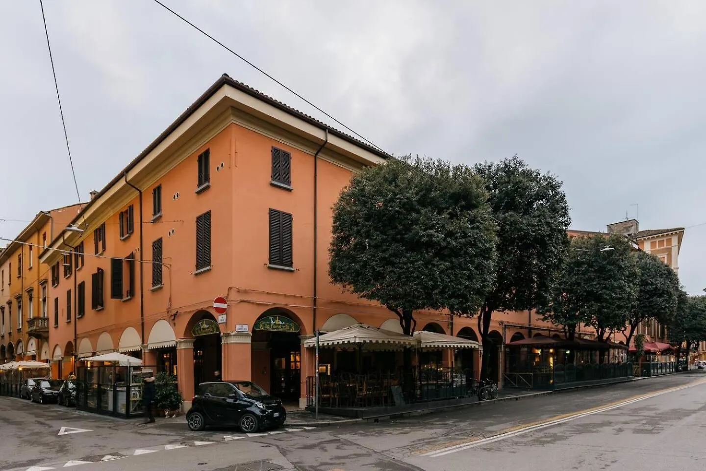 Casa Gini Apartments - Smart Bologna Italy